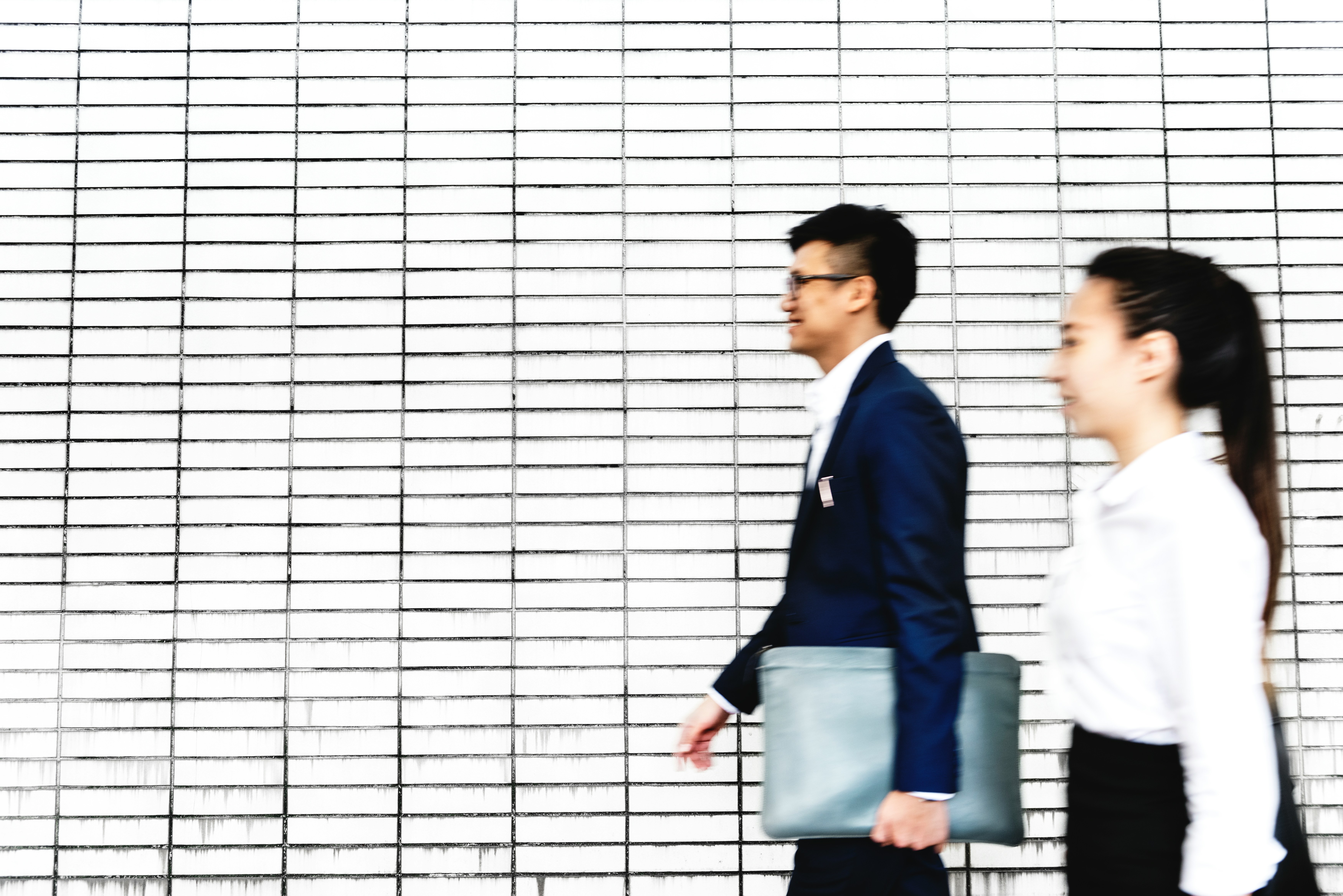 Law firms and advisers